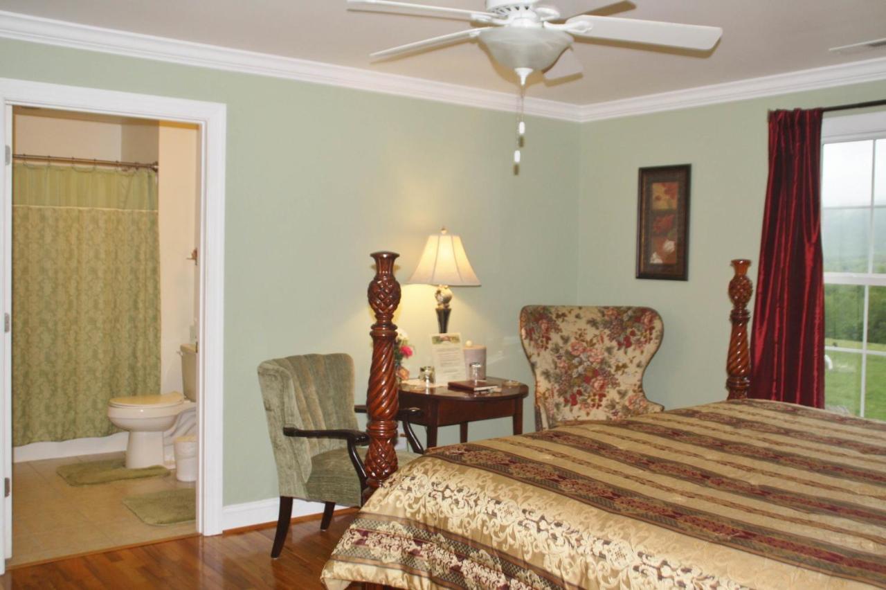 A Mighty Oak B&B Pilot Mountain Luaran gambar