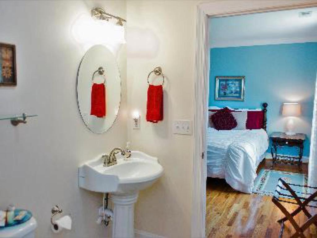 A Mighty Oak B&B Pilot Mountain Bilik gambar