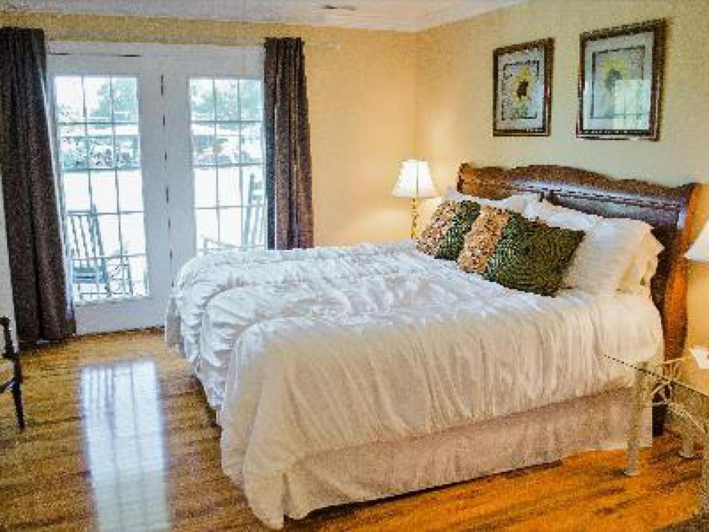 A Mighty Oak B&B Pilot Mountain Bilik gambar